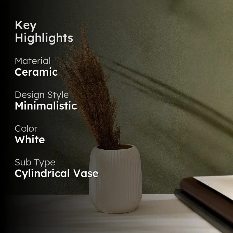 Lupa Vase - White media 2