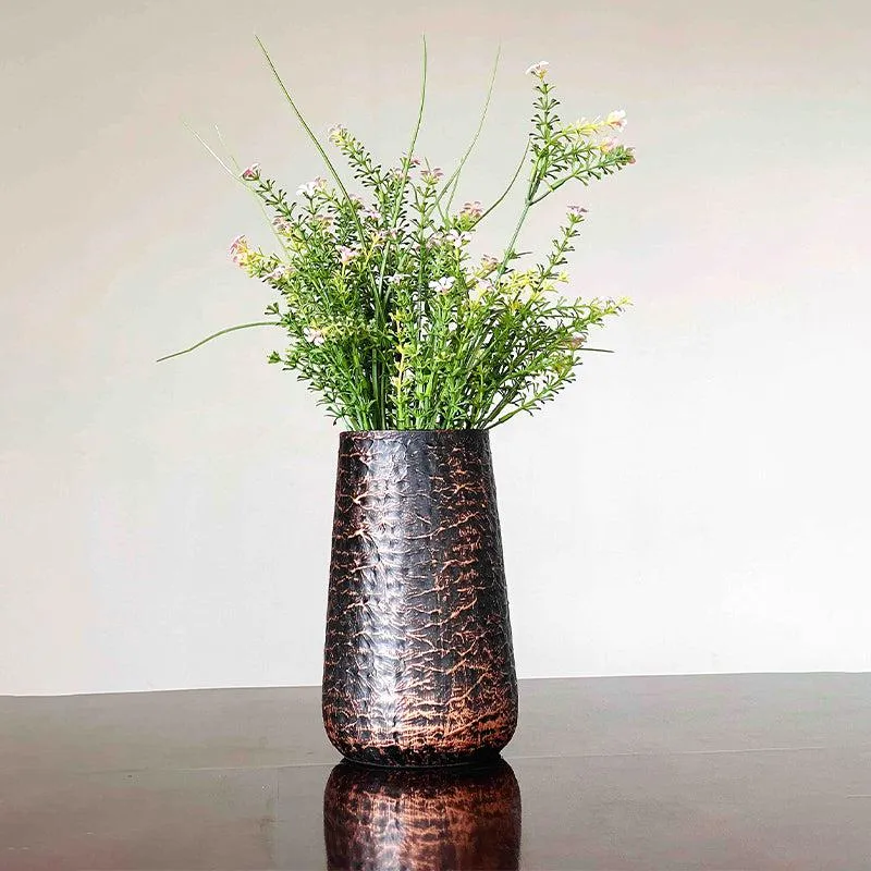 Illuma Metal Planter media 2