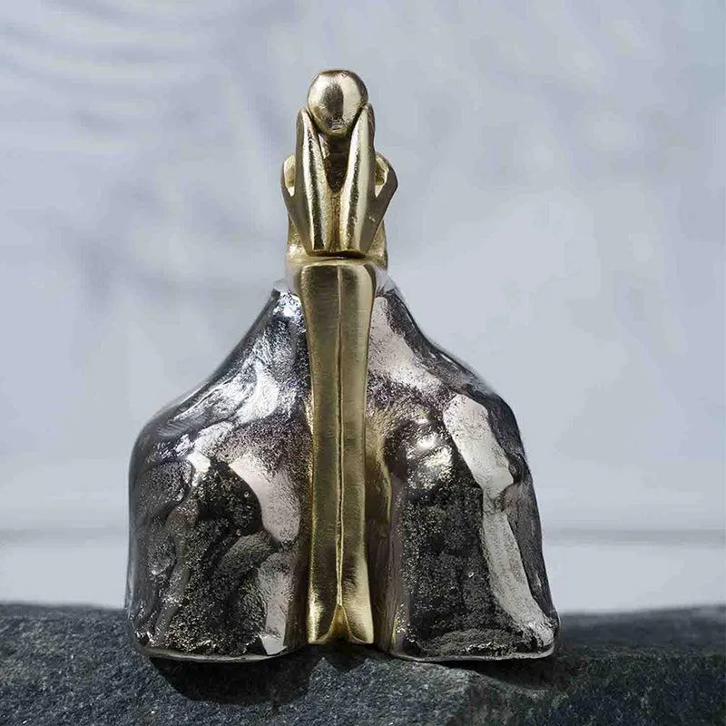 Ponderance Glory Showpiece media 1