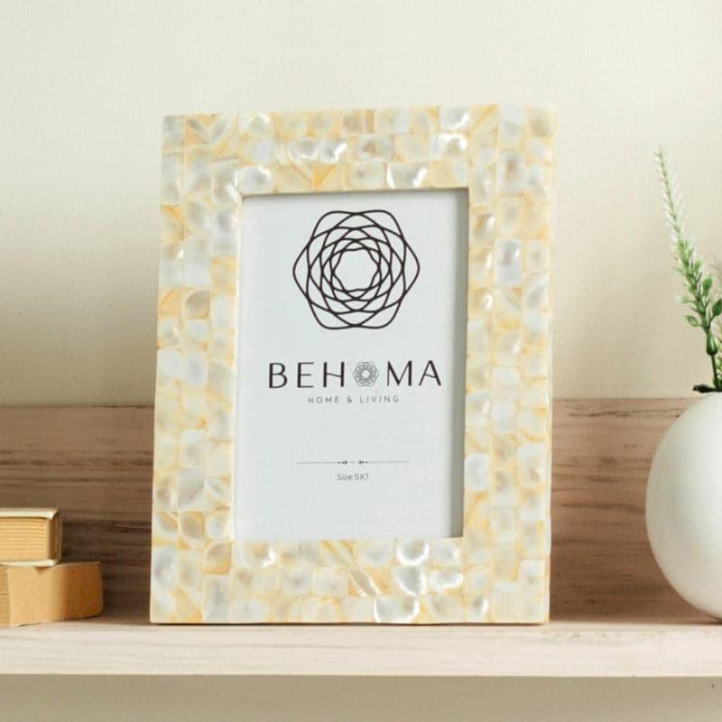 Pearl Perfect Table Photo Frame - White media 4