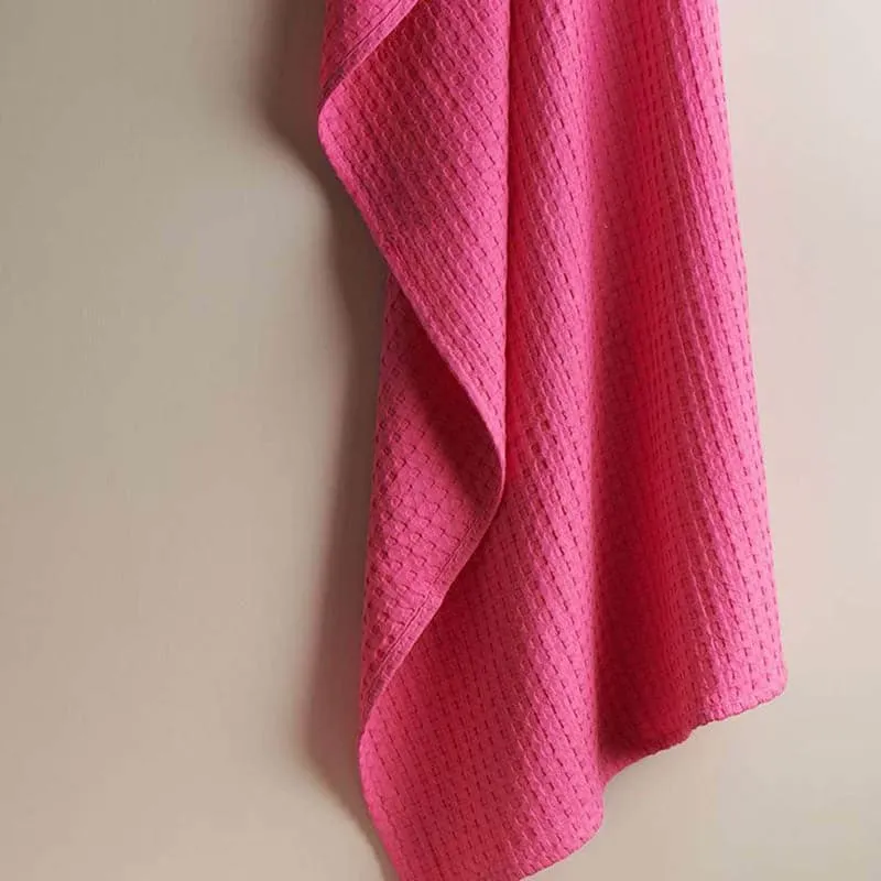 Alyssa Textured Waffle Bath Towel - Rose media 3