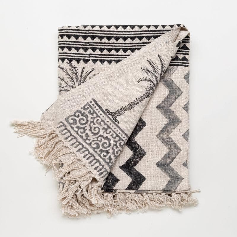 Zig Zag Handblock Printed Throw media 4