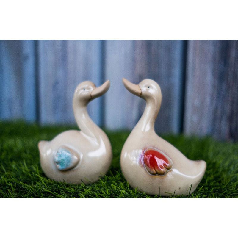 Duck Couple Showpiece media 5