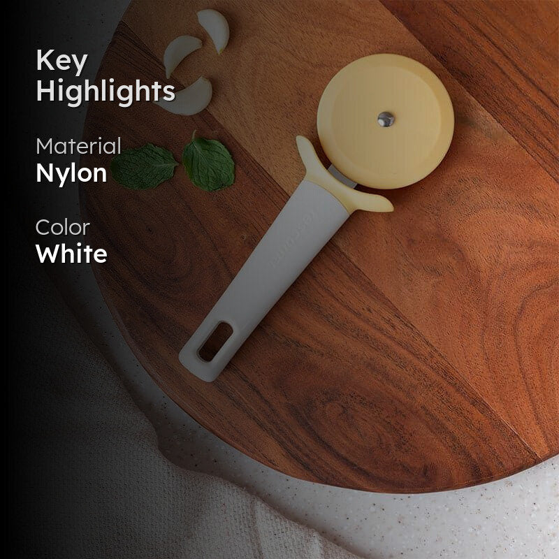 Liva Pizza Cutter media 2