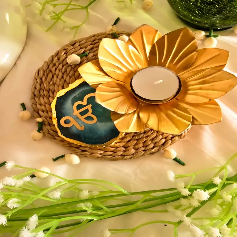 Ishvarae Tea Light Candle Holder - Green media 3