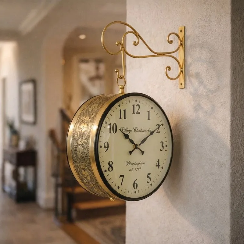 Numaera Double Sided Vintage Station Clock - Gold media 1