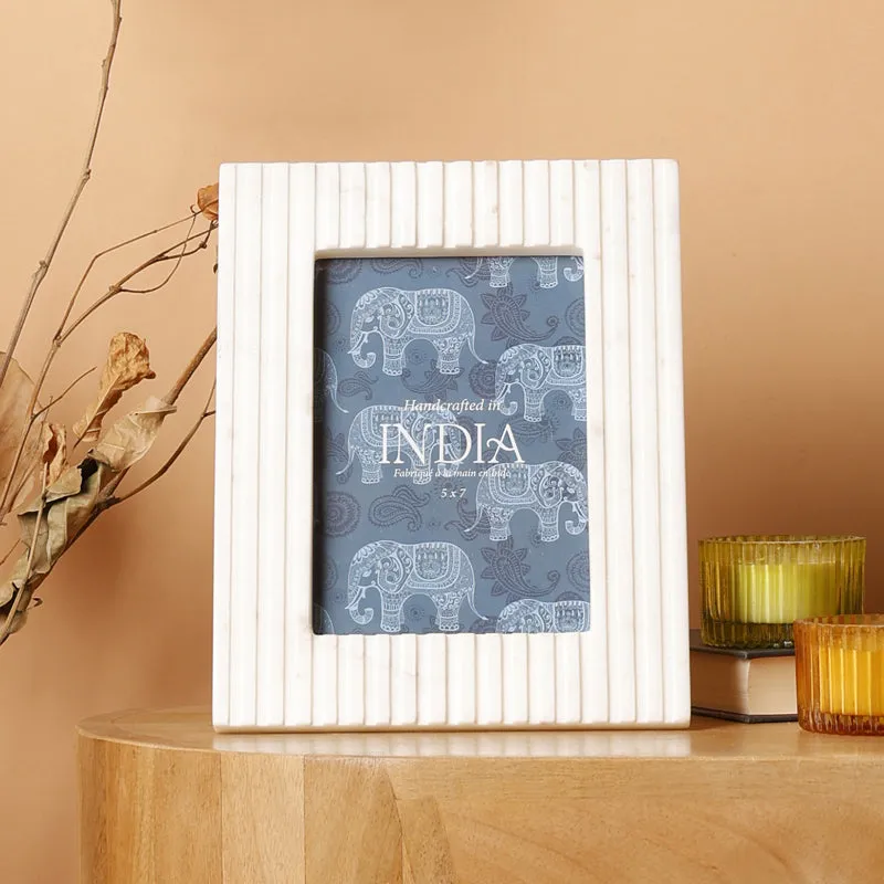 Stonelens II Photo Frame media 1