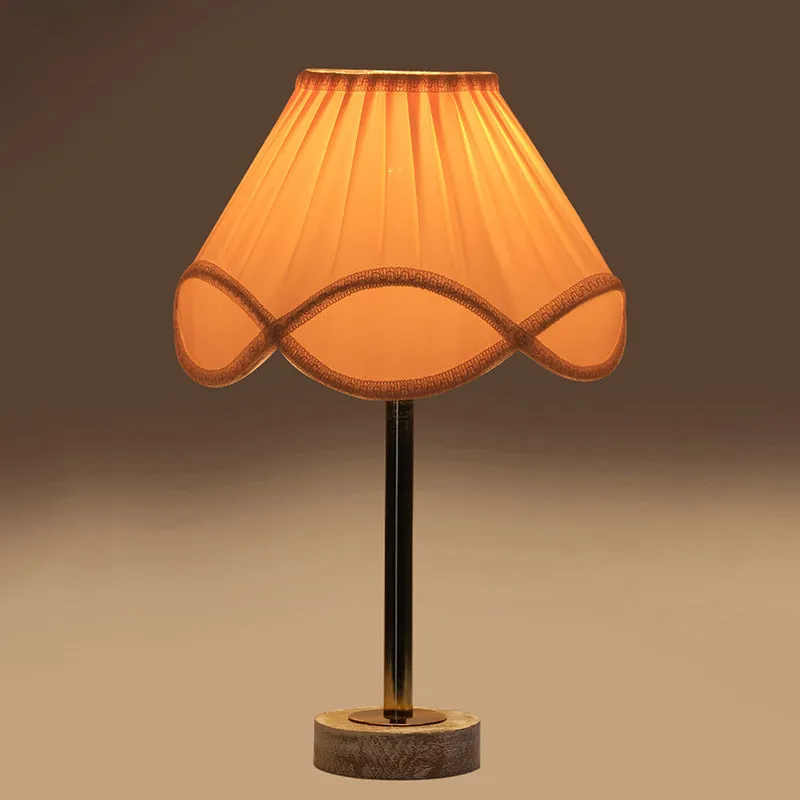 Valencia Rodin Wooden Table Lamp - White,Gold,White media 6