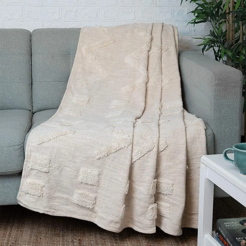 Izuma Tufted Throw media 1