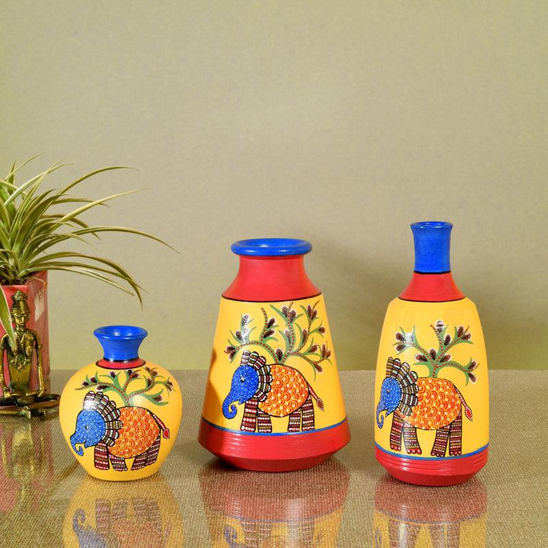 Indulkant Terracotta Vase - Three Piece Set