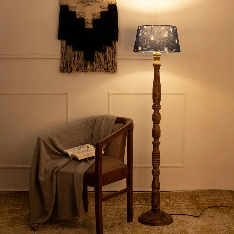 Whittla Prism Bleu Floor Lamp media 1