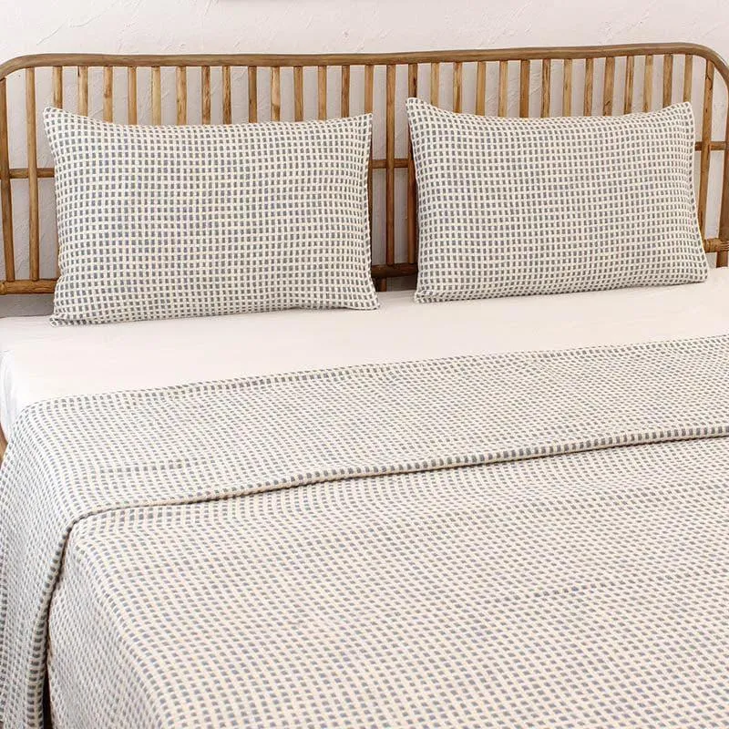 Girnar Bedcover - Dark Blue media 3