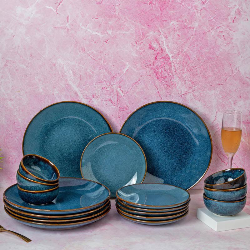 Eighteen Piece Set