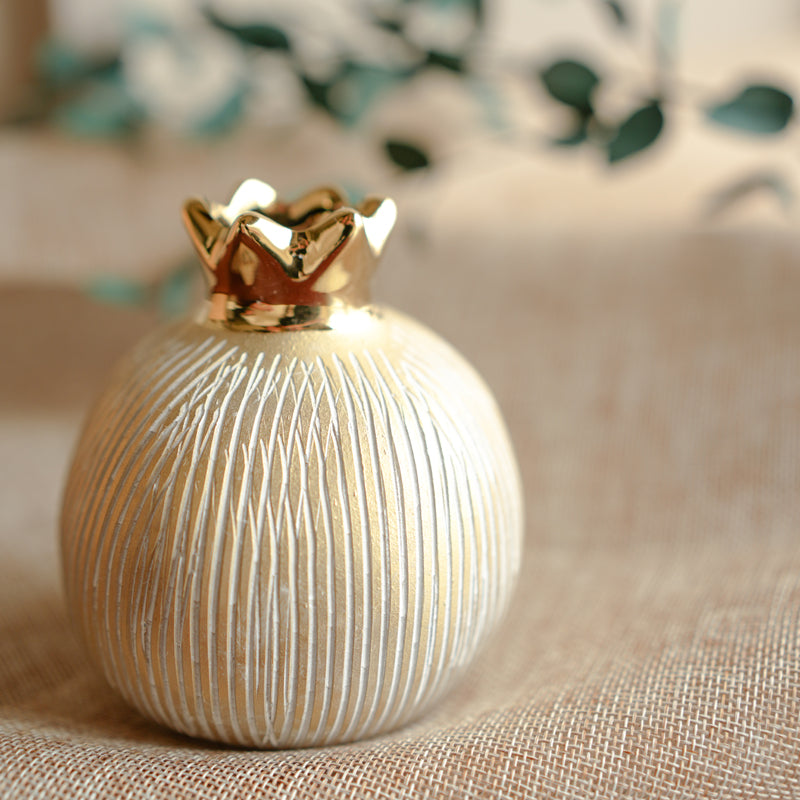 Golden Anar Vase - Ivory