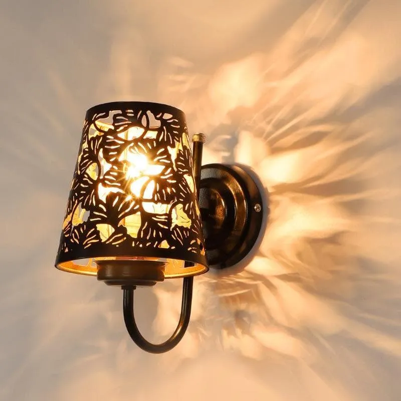 Pattey Etched Metal Wall Lamp media 4