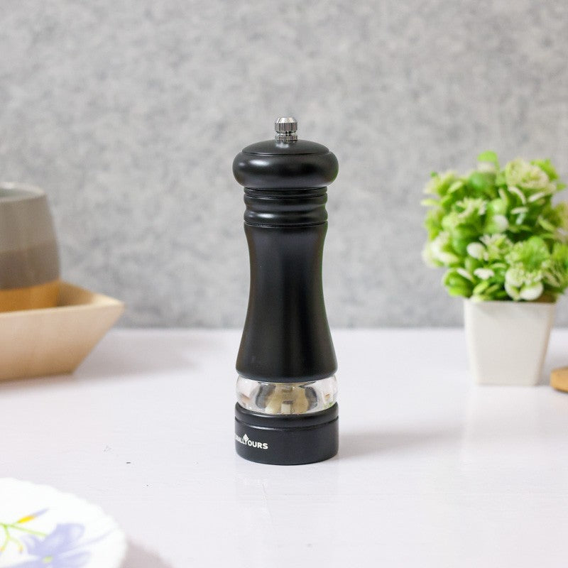 Saltiva Acacia Wood Salt & Pepper Bottles