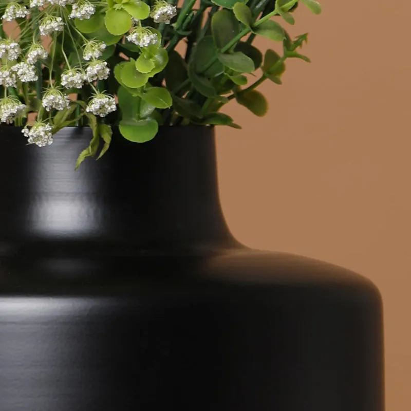 Kyoto Bloom Vase - Black media 5