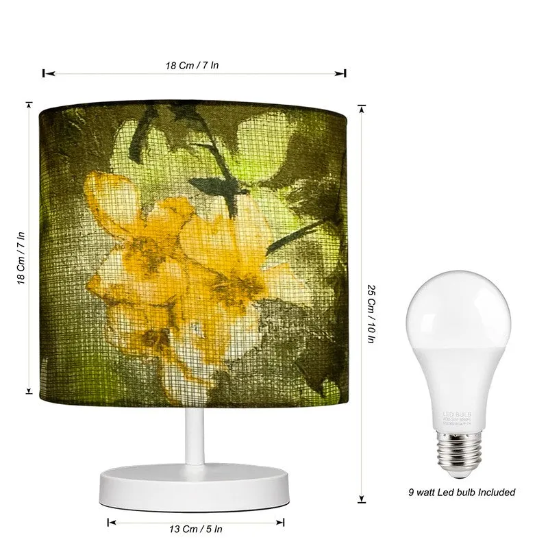 LeafCharm Metal Table Lamp media 10