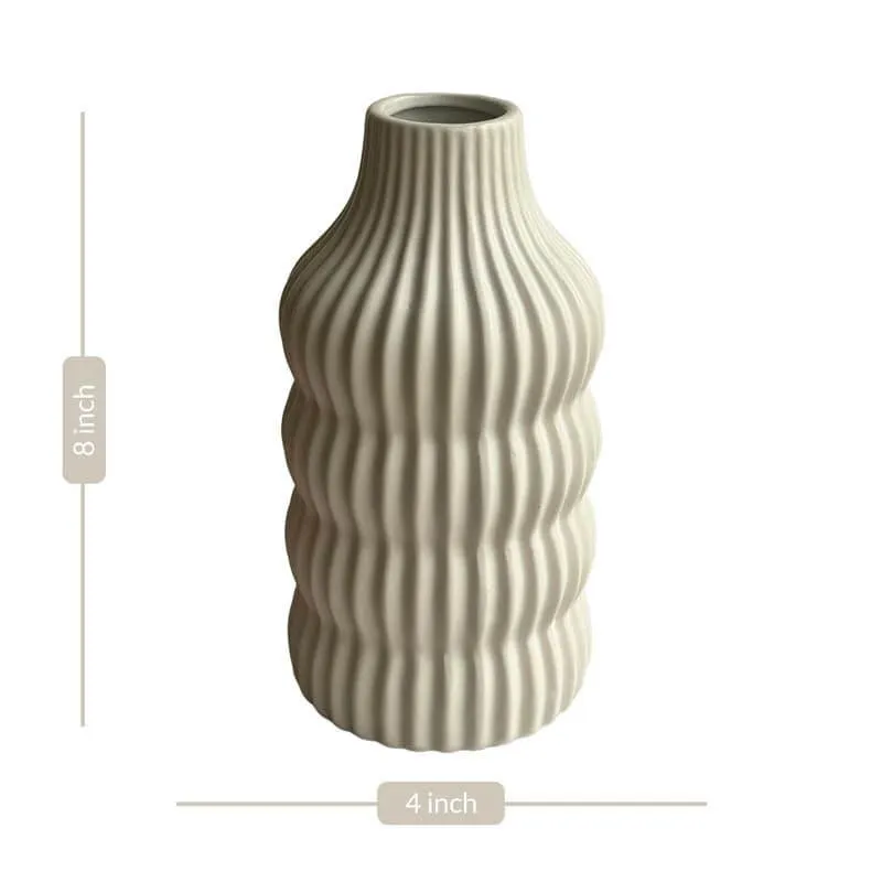 Gaama Ceramic Vase - White media 4