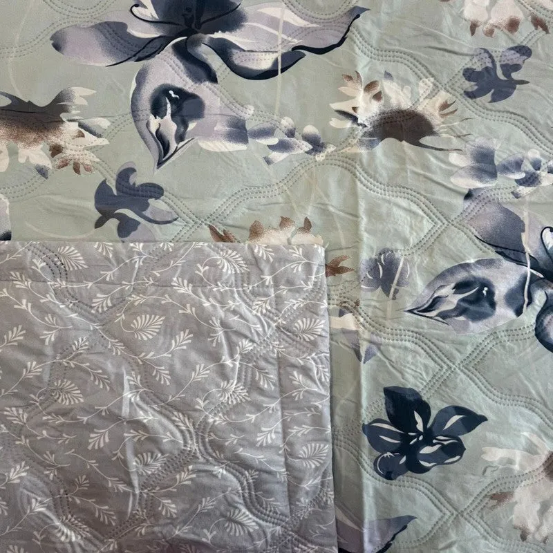 Neo Floral Cotton Comforters - 300 GSM media 4