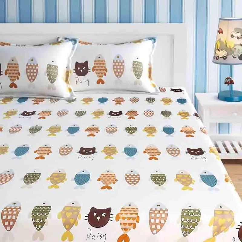 Daisy and the Fishes Cotton Bedsheet - 210 TC media 1