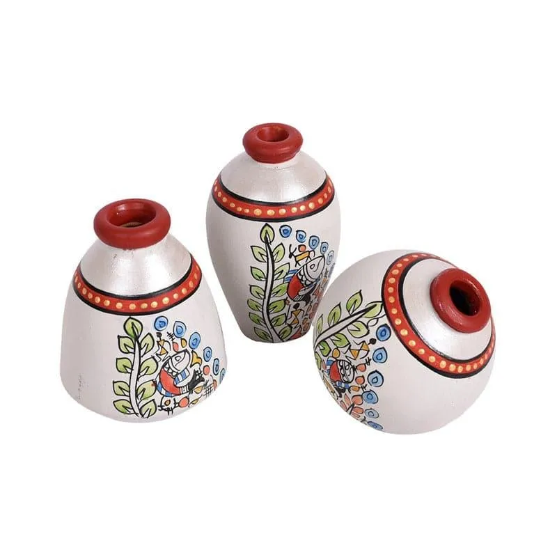 Rykera Tribal Terracotta Vase - Set Of Three media 3