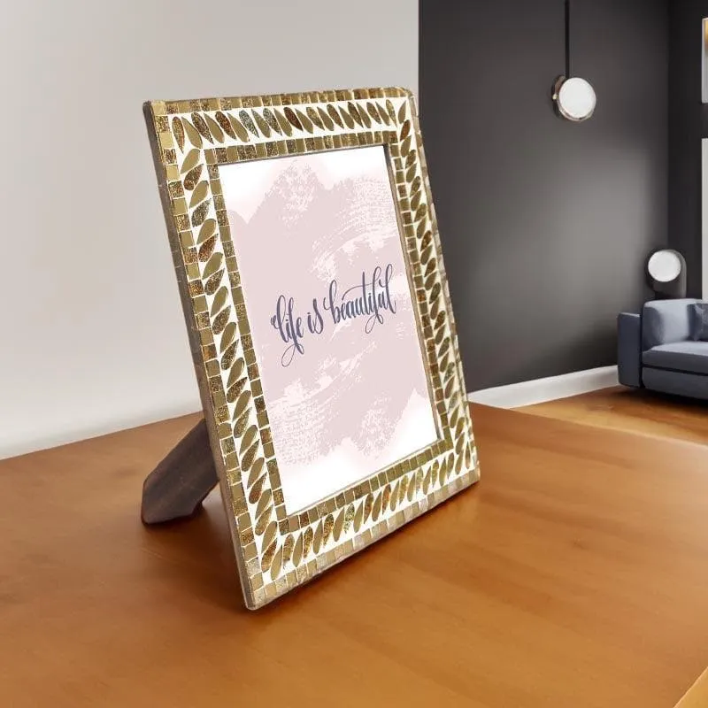 Trivi Photo Frame - Gold media 1