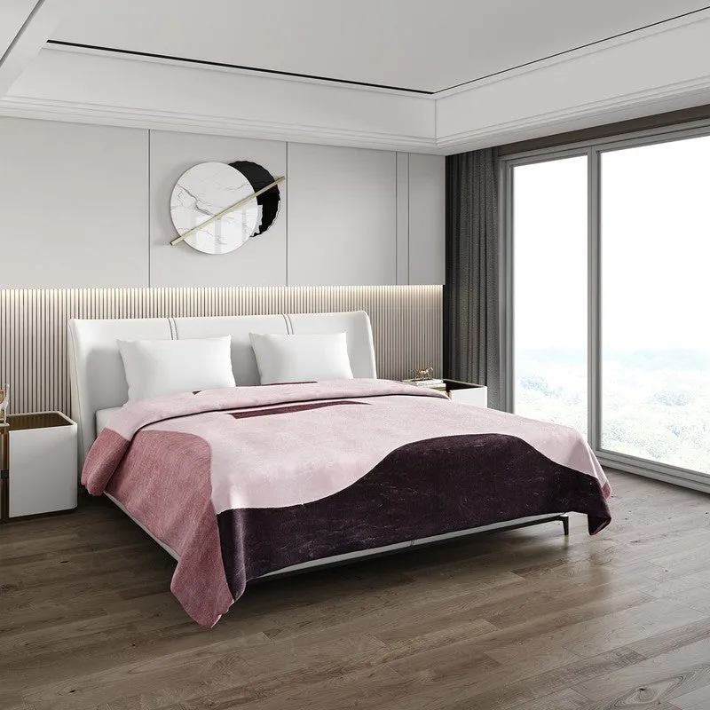 Monte Carlo Blush Horizon Blanket - 550 GSM media 1