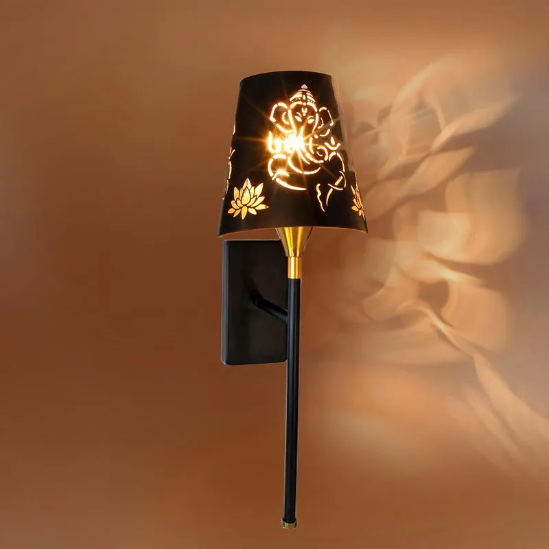 Brilora Metal Wall Lamp media 7