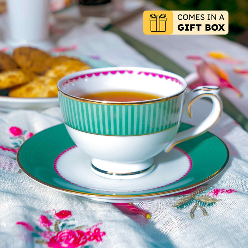 Gilded Mayura 24k Gold Brushed Porcelain Tea Set With Tea Pot - Seventeen Piece Set