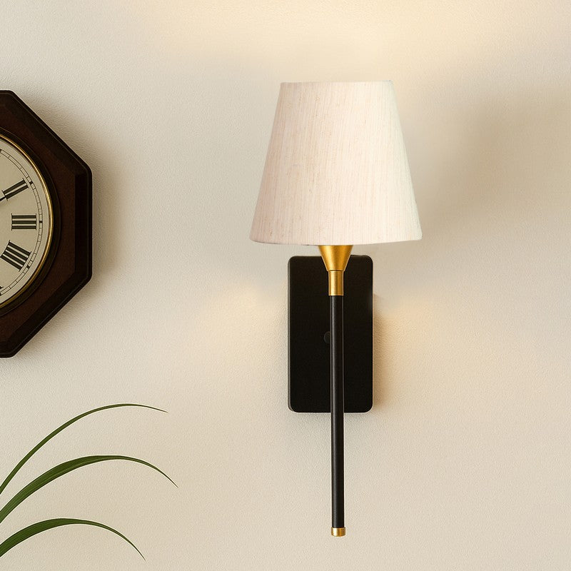Ravenyx Metal Wall Lamp media 3