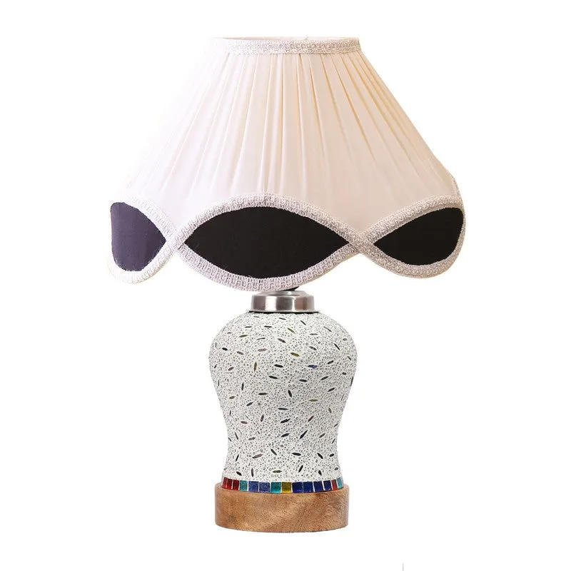 Nivora Pleated Wooden Table Lamp media 5