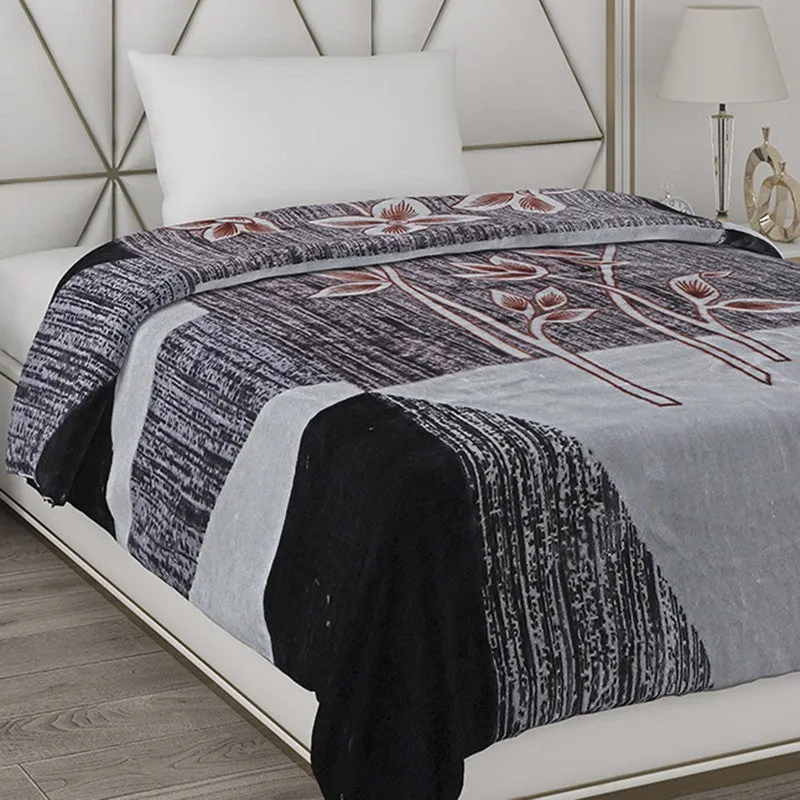 Monte Carlo Stripy Blocks Blanket - 600 GSM media 4