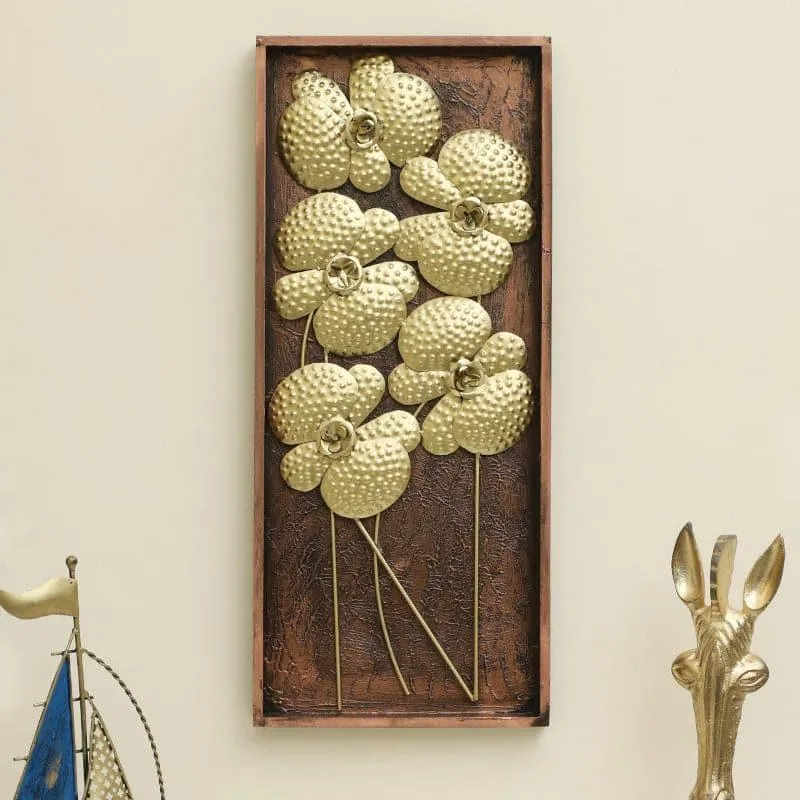 Croda Floral Metal Wall Accent media 1