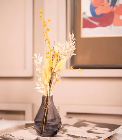 Dried Flowers & Leaves · Glass