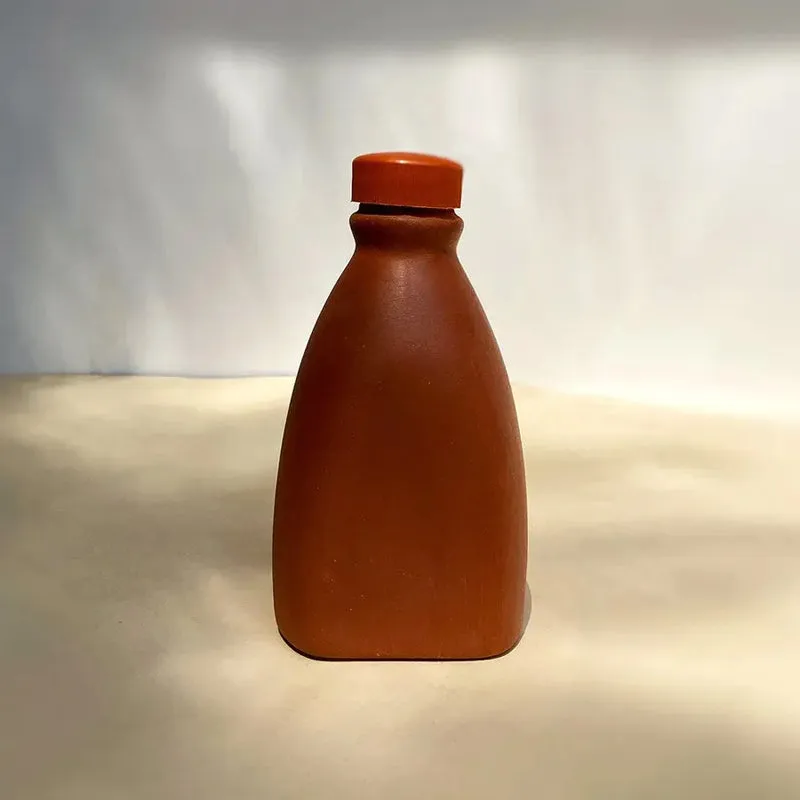 Arda  Traingle Terracotta Bottle - 500 mL media 1