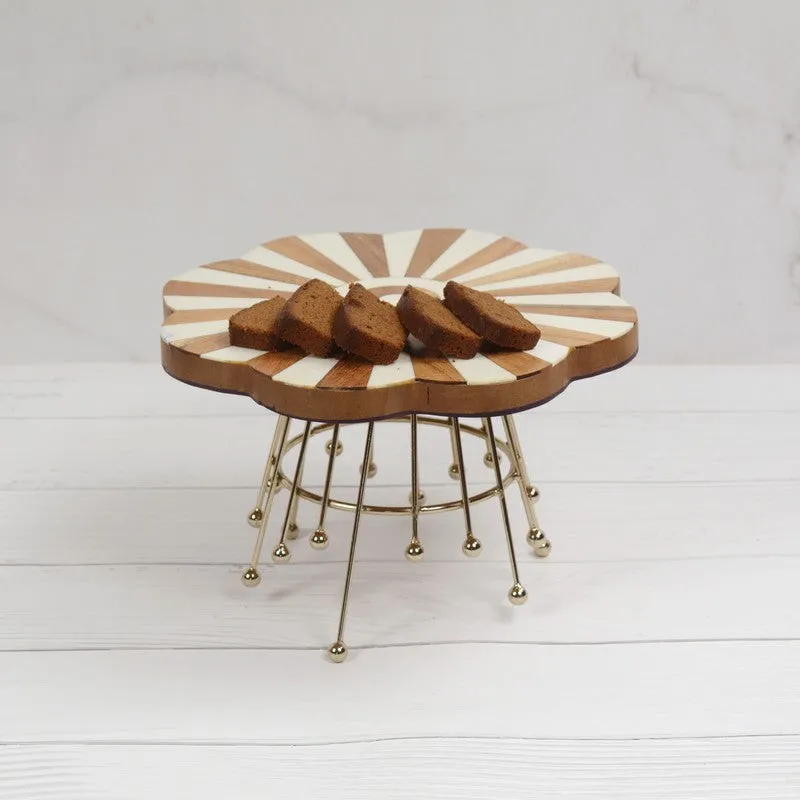 Royal Lift Decorative Cake Stand - Gold media 1