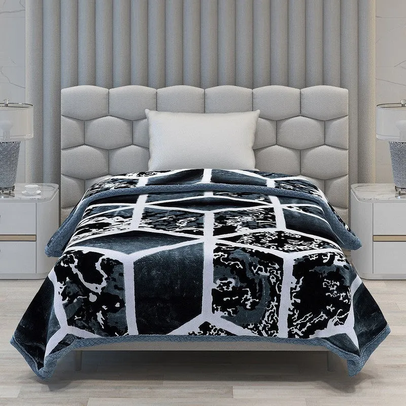 Monte Carlo Midnight Mosaic Blanket - 994 GSM media 4