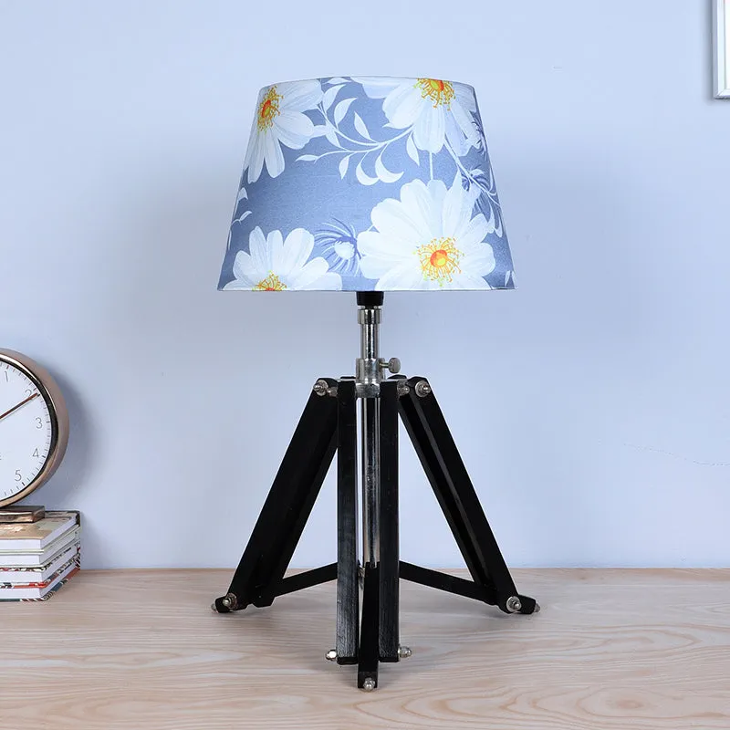 Daisy Blooms Printed Tripod Mango Wood Table Lamp - White,Blue,Black media 3