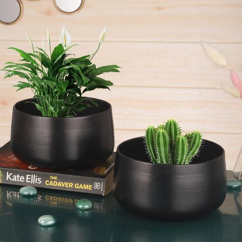Helena Hue Planter (Black) - Set Of Two media 3