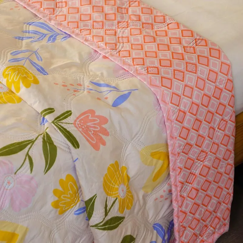 GardenWhisper I Reversible Comforter - 220 GSM media 4