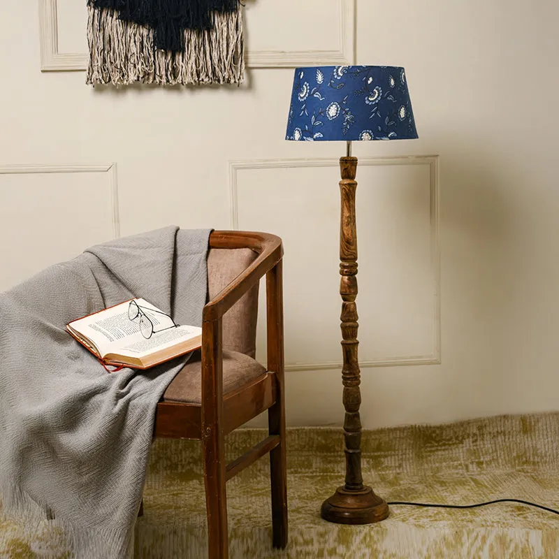Etcho Prism Bleu Floor Lamp media 2