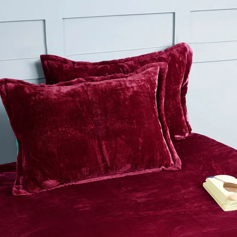 Casselle Velvet Bedsheet (Maroon) - 300 GSM media 6