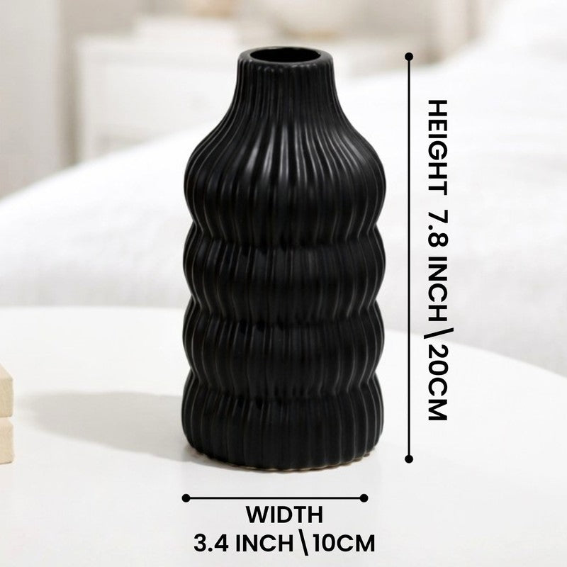 Gaama Ceramic Vase - Black media 9