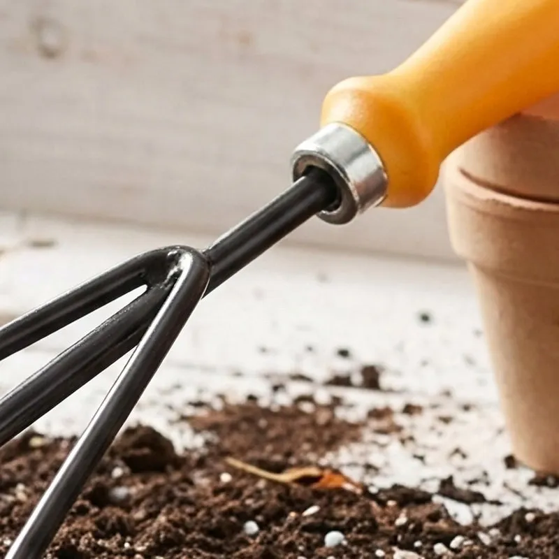UGAOO Gardening Cultivator With Plastic Sleeve media 3