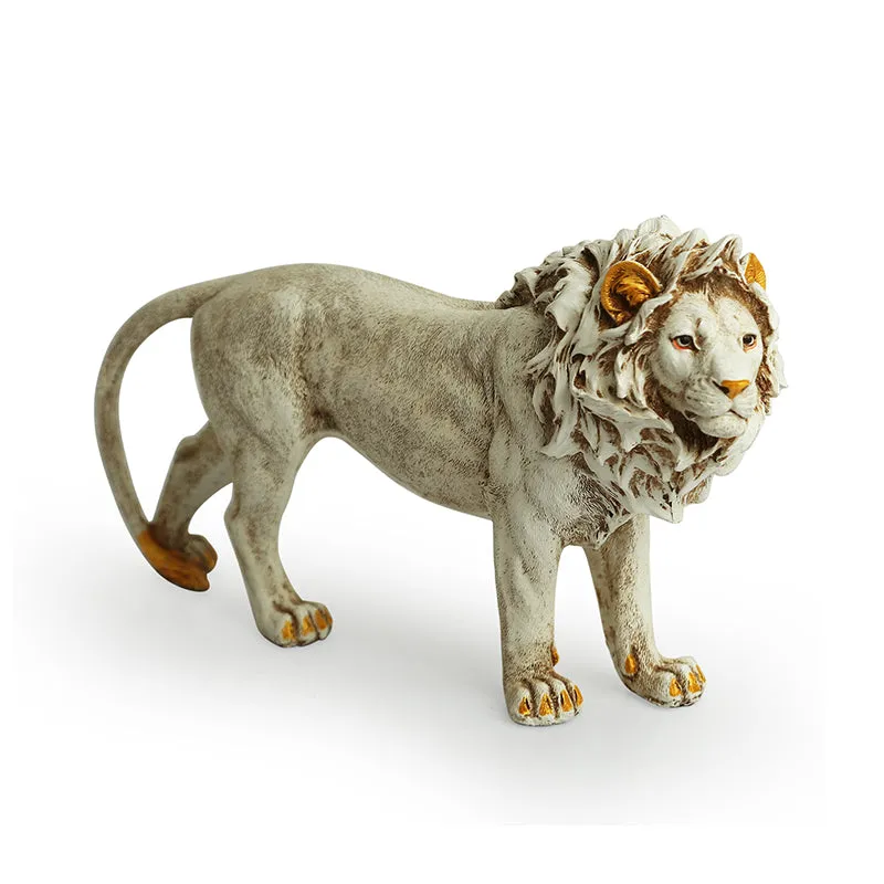Leonine Charm Resin Showpiece media 3