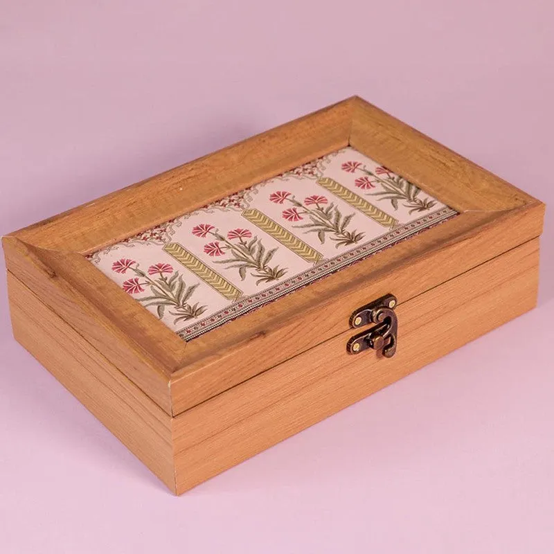 Gem Nest Jewel Box media 3