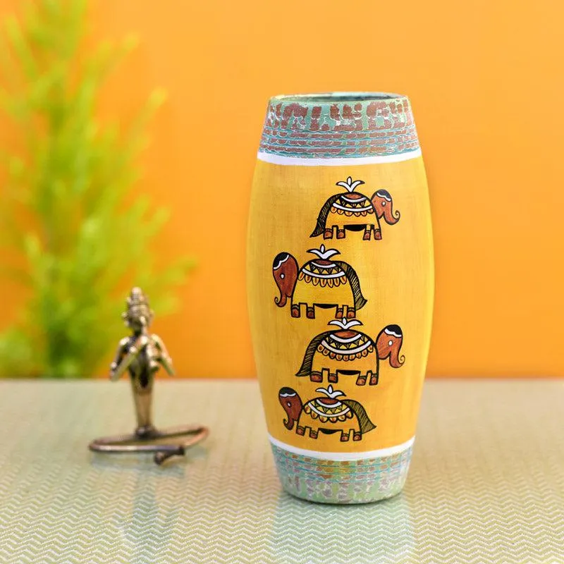 Shakti Terracotta Vase media 1