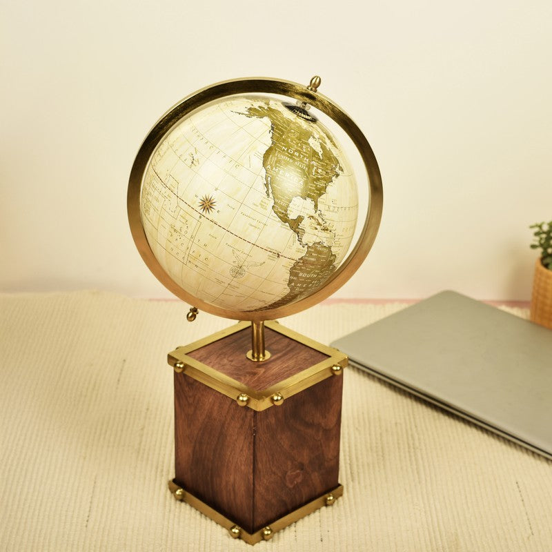 Maphira Metal Globe Showpiece