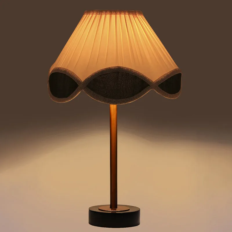 Valenica Rodin Wooden Table Lamp - White,Copper,Black media 6